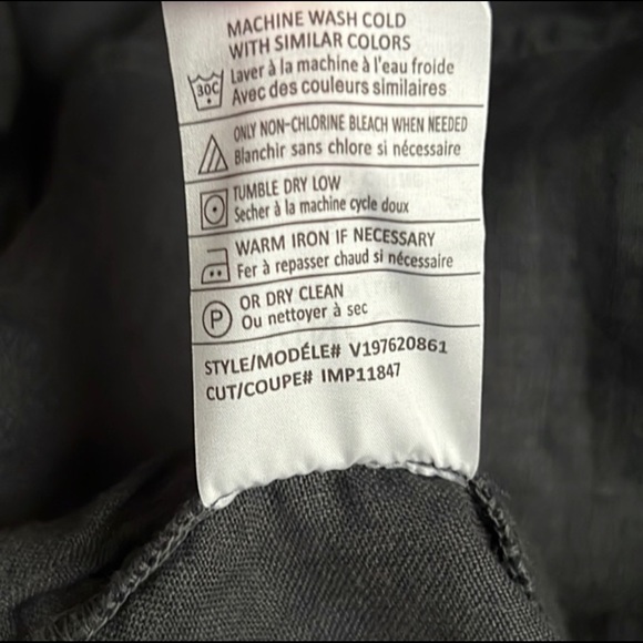 Vince Dark Gray Linen Cuffed Shorts - Picture 10 of 10